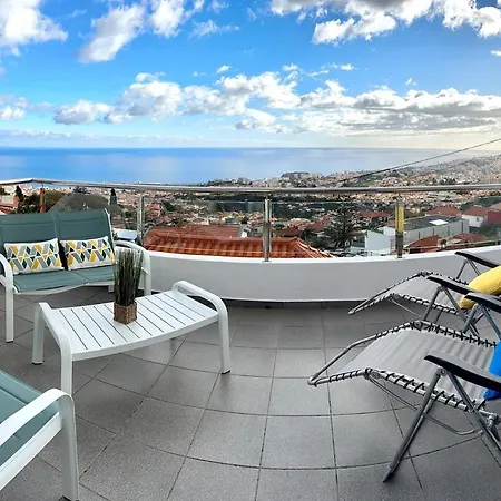 Seaview House - Quiet Area, 7 Mins To Town, Stunning Views بيت للعطل *